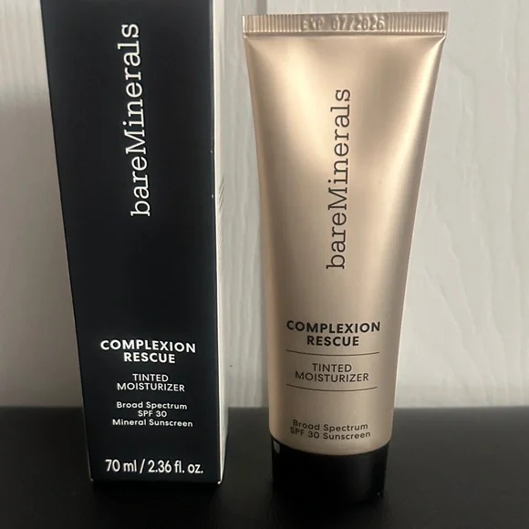 bareMinerals Supersized Complexion Rescue Tinted Moisturizer - Natural Pecan - Picture 1 of 3